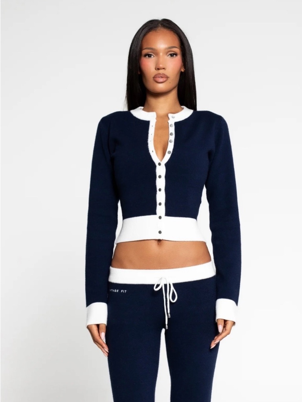 A Vintage Fit Navy and White Cropped Button-Front Knit Shirt